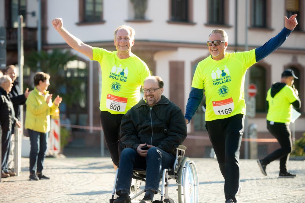 Läufer beim Inklusionslauf