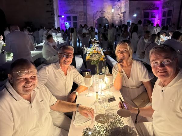 Bilder von Diner en blanc 2026